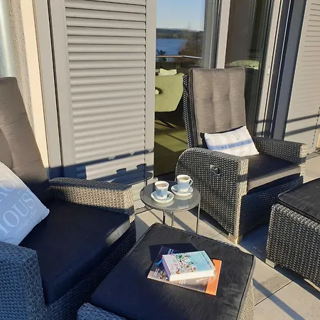 Luxus Loft Am Mueritzufer * Sietow Dorf